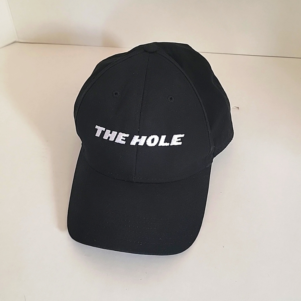 🚶‍♂️"The Hole" Baseball Cap Snapback